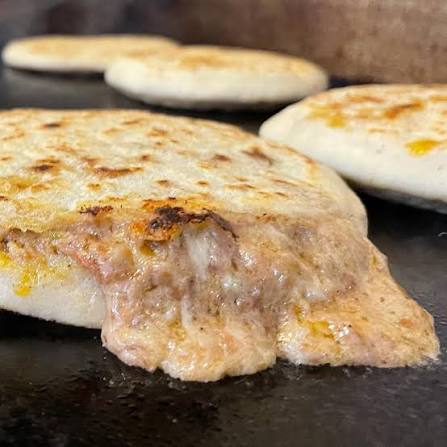 Pupusa Chicharron Puro